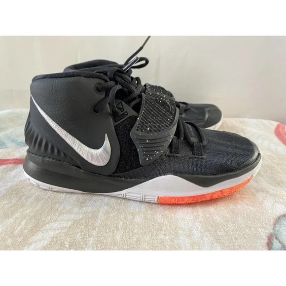 Nike Kyrie 6 Youth Size Athletic US 5.5 Jet Black Lace-Up Sneakers  BQ5599-001 main image 12